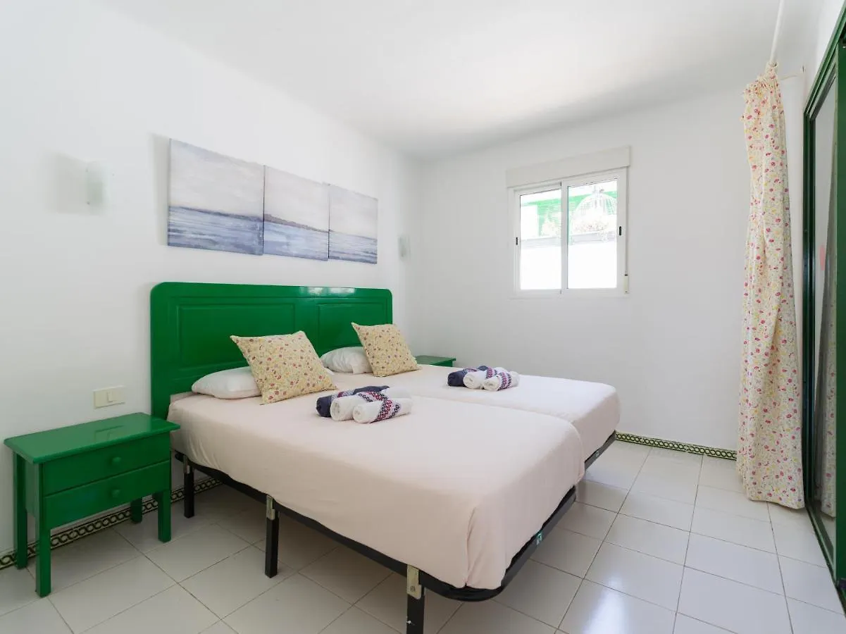 Homeforguest Bungalow Vista Golf Con Terraza Y Piscina Maspalomas  Holiday home Maspalomas (Gran Canaria)