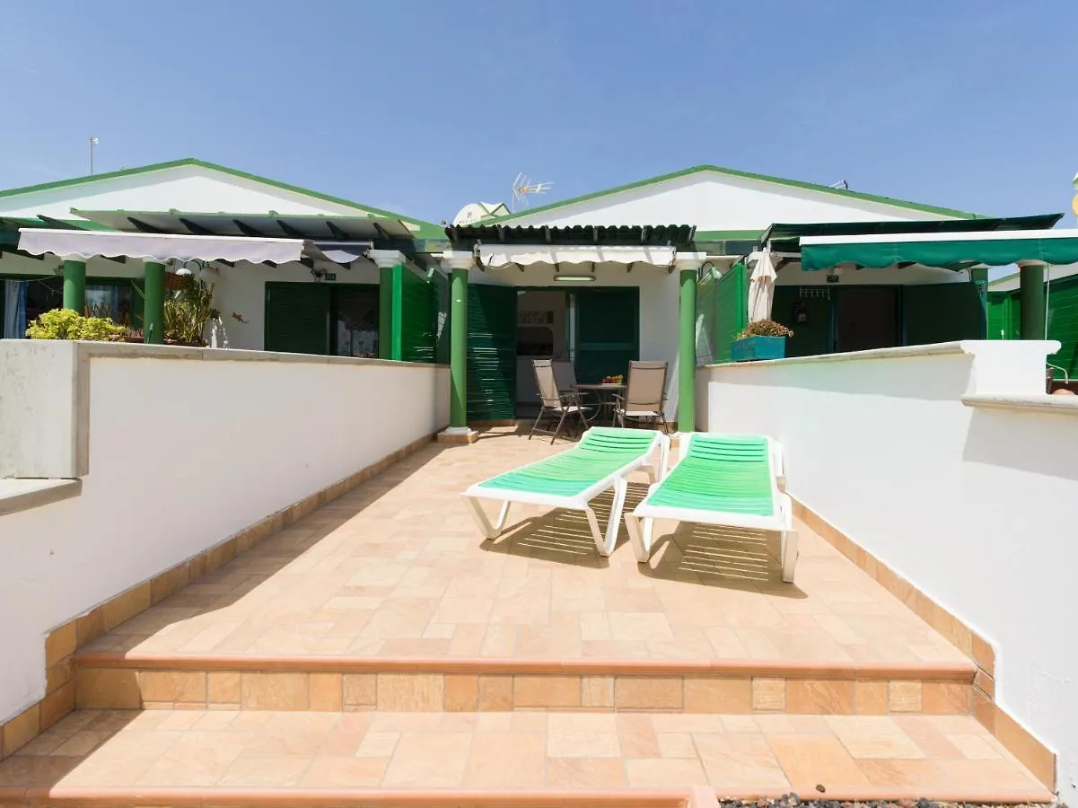 Holiday home Homeforguest Bungalow Vista Golf Con Terraza Y Piscina Maspalomas